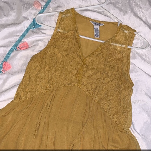 Tank top - Picture 1 of 1